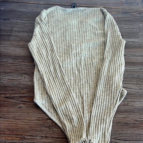 FOREVER 21 WOMEN SIZE M Ribbed Beige Bodysuit - Picture 9 of 11